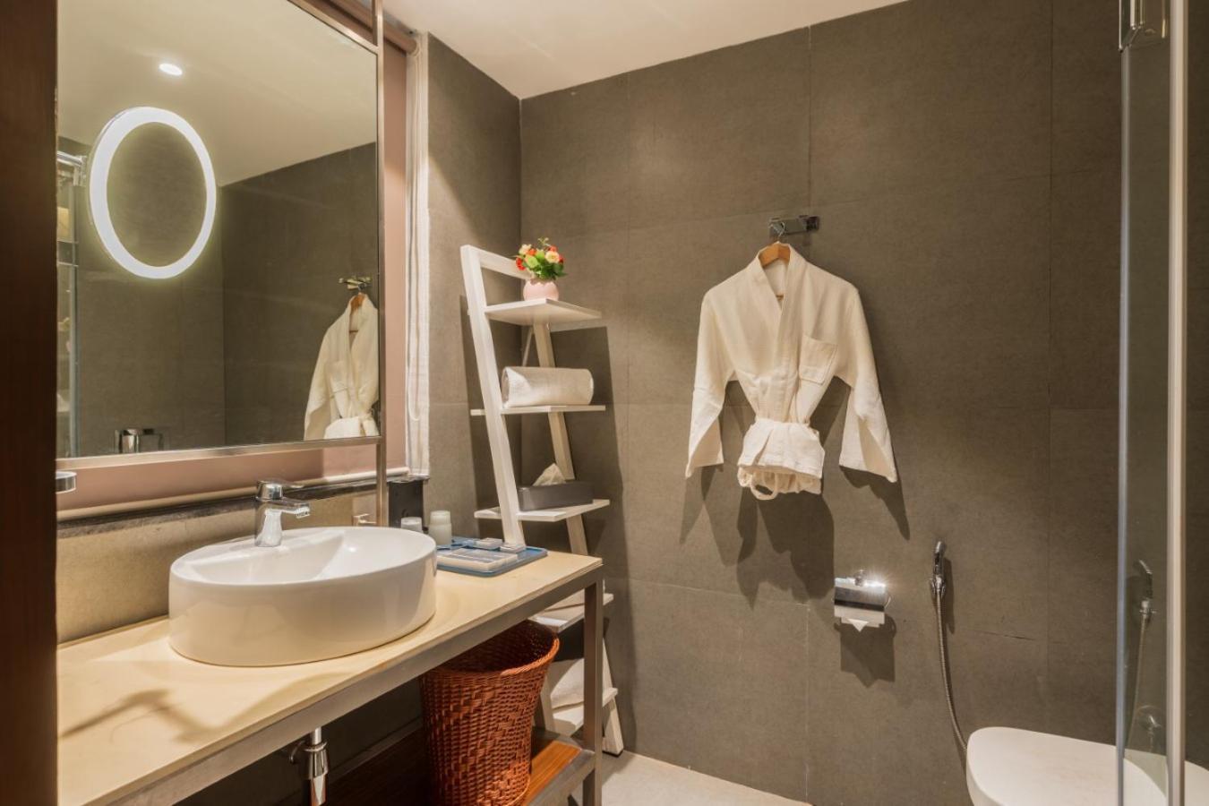 De Mandarin Hotel Goa 칸돌림 외부 사진